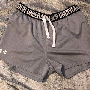 Athletic shorts size small